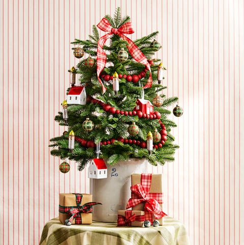 18 Best Small Christmas Trees Ideas For Decorating Mini Christmas Trees