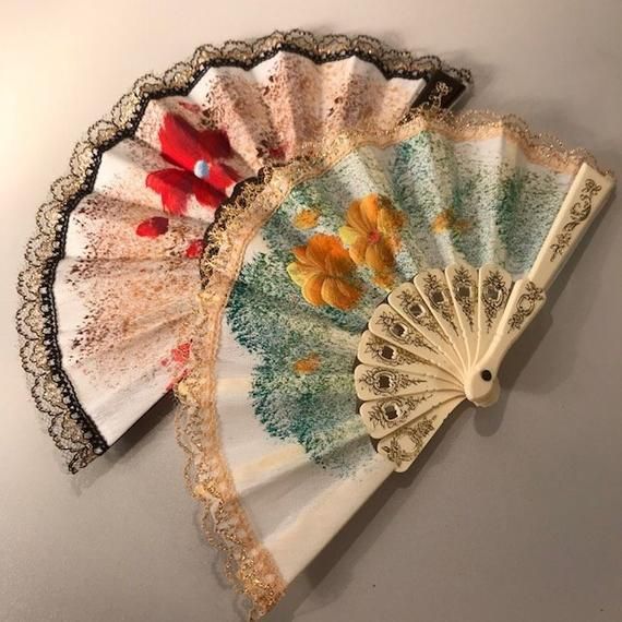 2 Hand Painted Hand Held Fans Small Vintage Asian Folding Etsy Uk