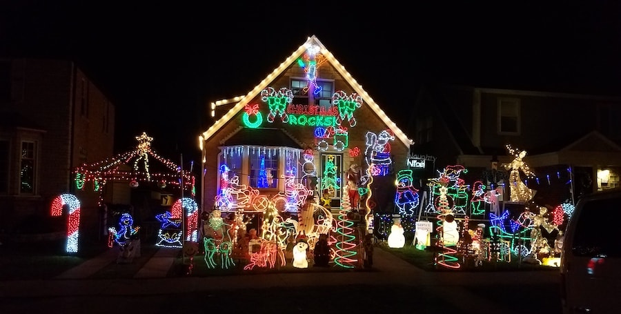 2020 Best Christmas Lights And Holiday Light Shows In Chicago S Suburbs