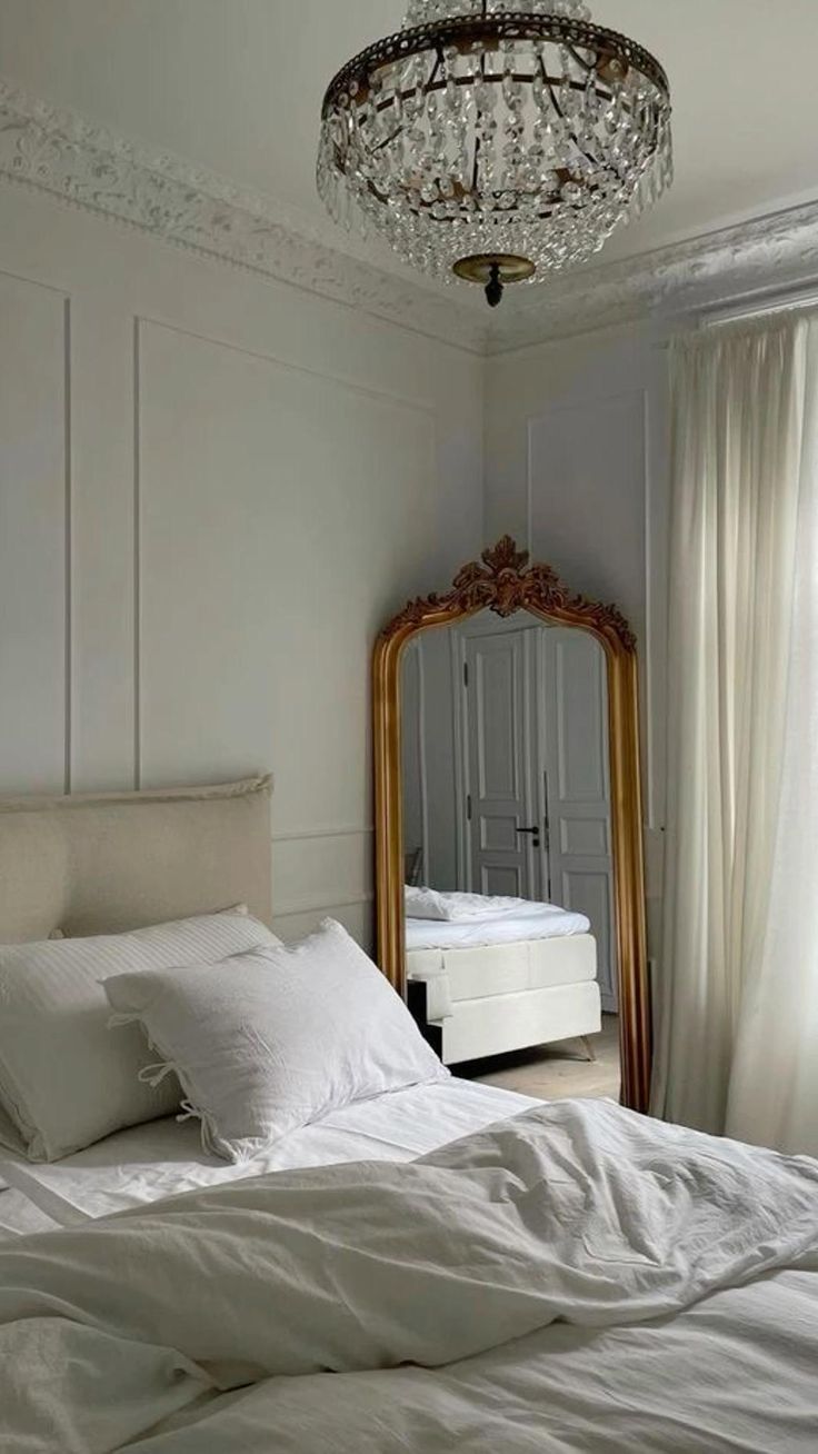 24 Perfect Parisian Themed Bedroom For Girl Home Decoration Style