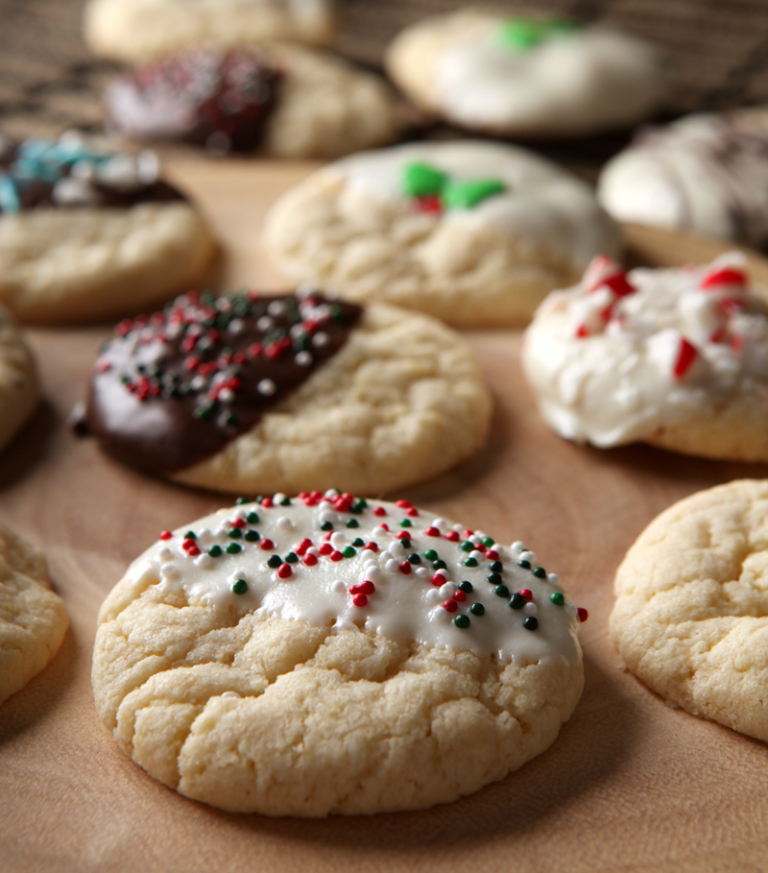 30 Christmas Cookie Decorating Ideas To Try This Year Easy Christmas Cookies Decorating