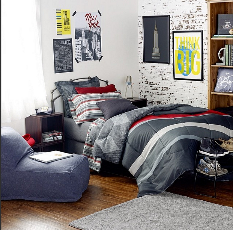 30 Dorm Decorating Ideas For Guys Decoomo