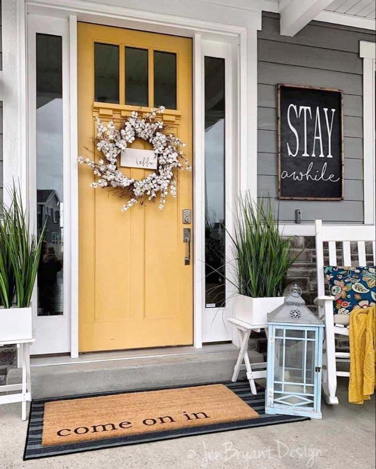 30 Gorgeous And Inviting Farmhouse Style Porch Decorating Ideas