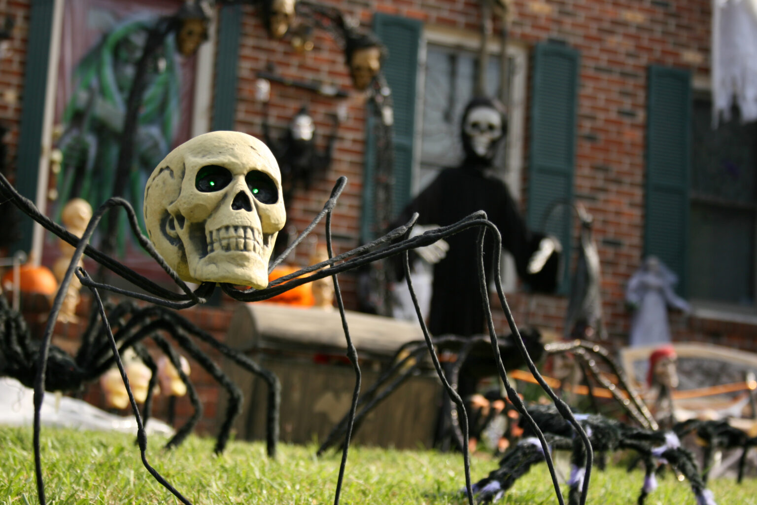 5 Ideas For Getting A Haunted Garden This Halloween