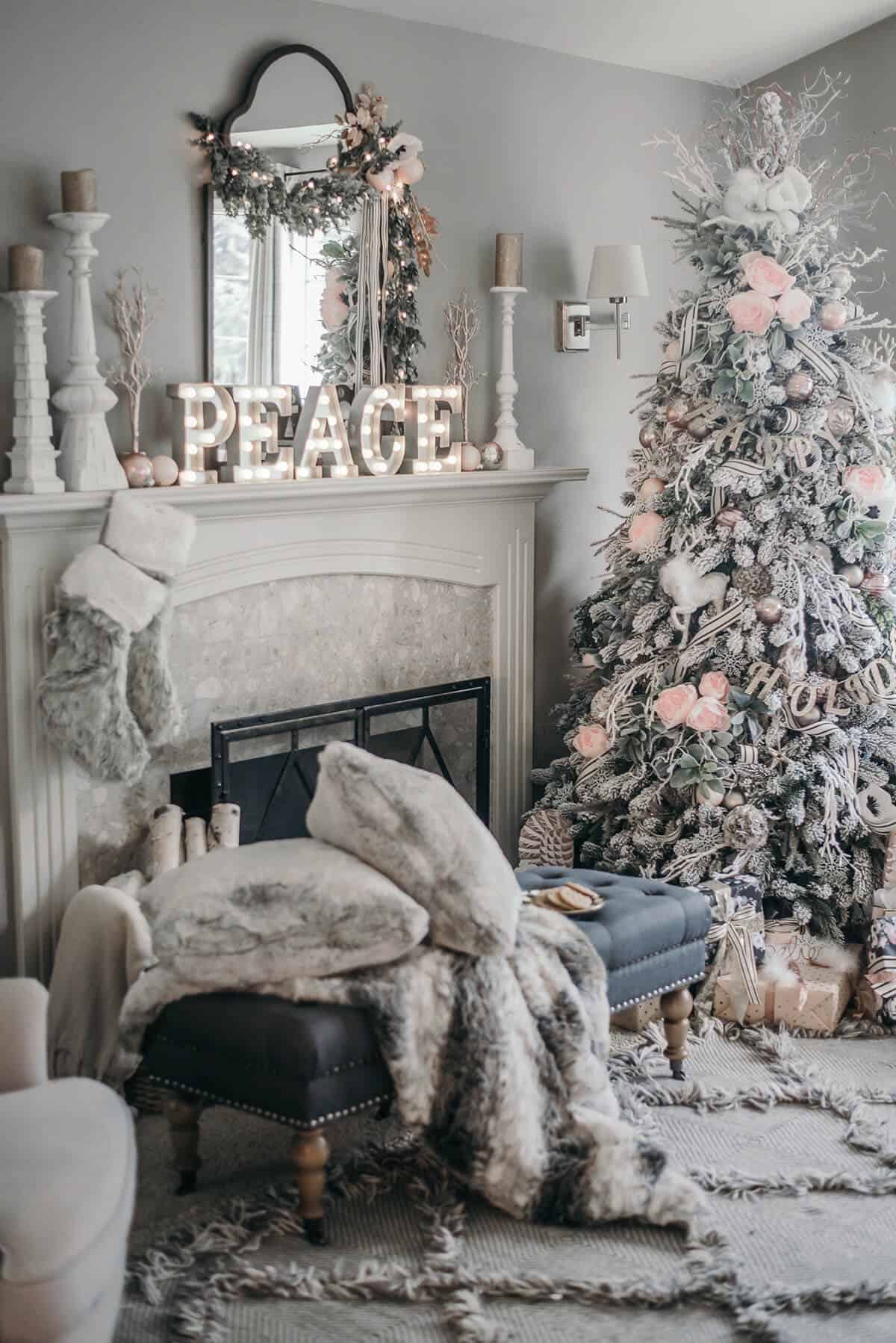 50 Fun And Festive Christmas Decorating Ideas