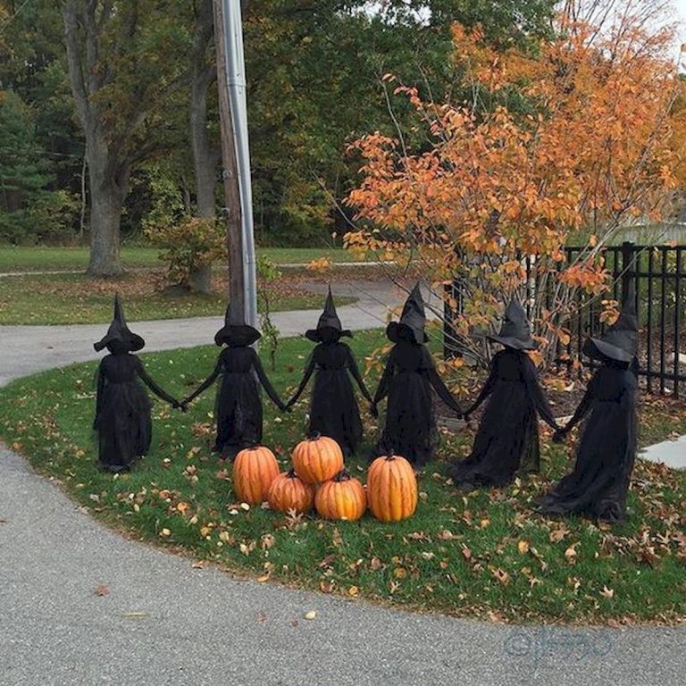 55 Awesome Outdoor Halloween Decorations Ideas For This Year You Must Try Halloween Diy