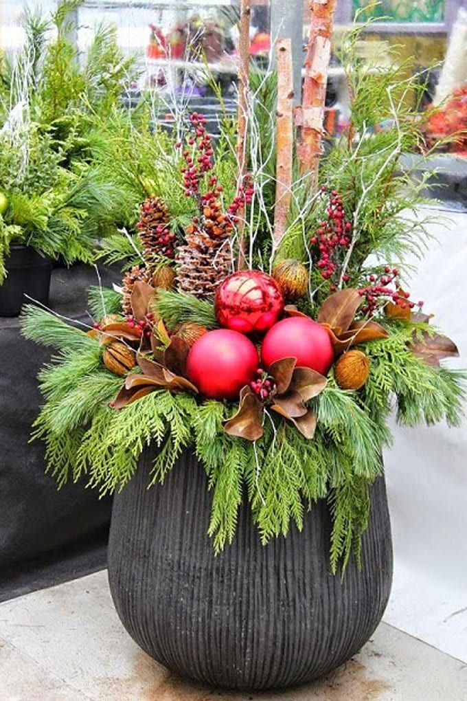 56 Colorful Winter Planters For Your Outdoor Decorations Christmas