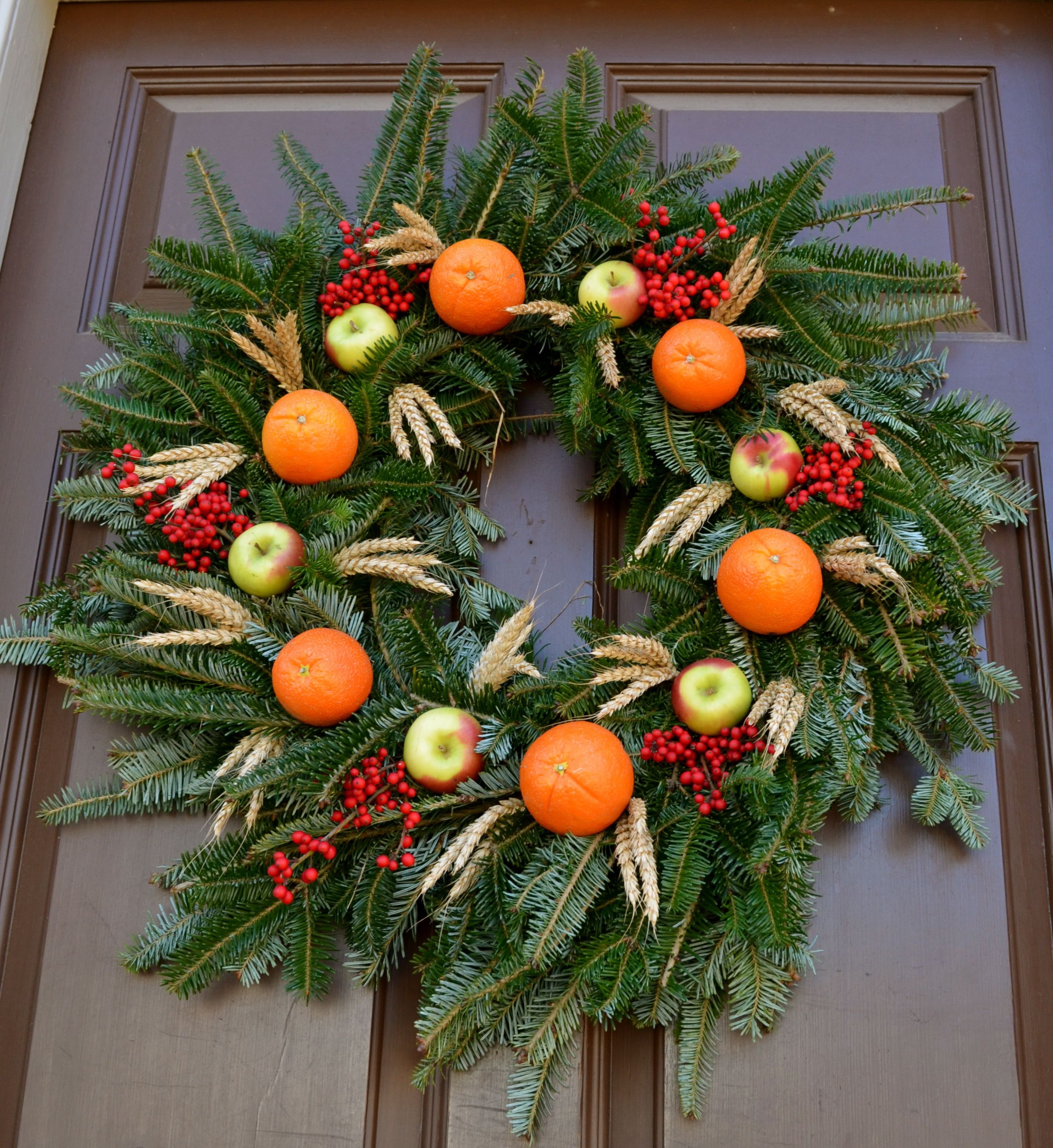 Christmas At Colonial Williamsburg Christmas Wreaths Holiday Decor Christmas