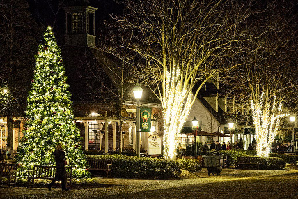 Colonial Williamsburg Christmas Holiday Escorted By Karen Hollern