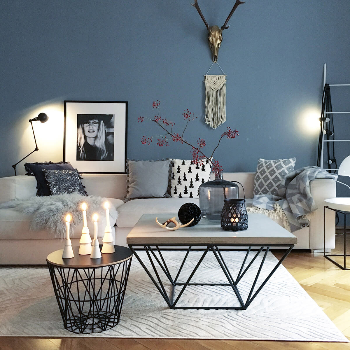 Decorate With Style 16 Chic Coffee Table Decor Ideas