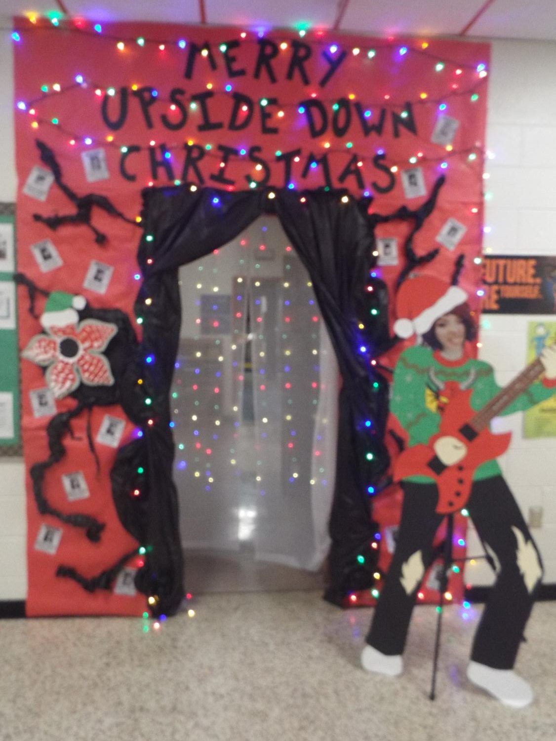 Door Decorating Contest And The Winner Is Dukes Dispatch