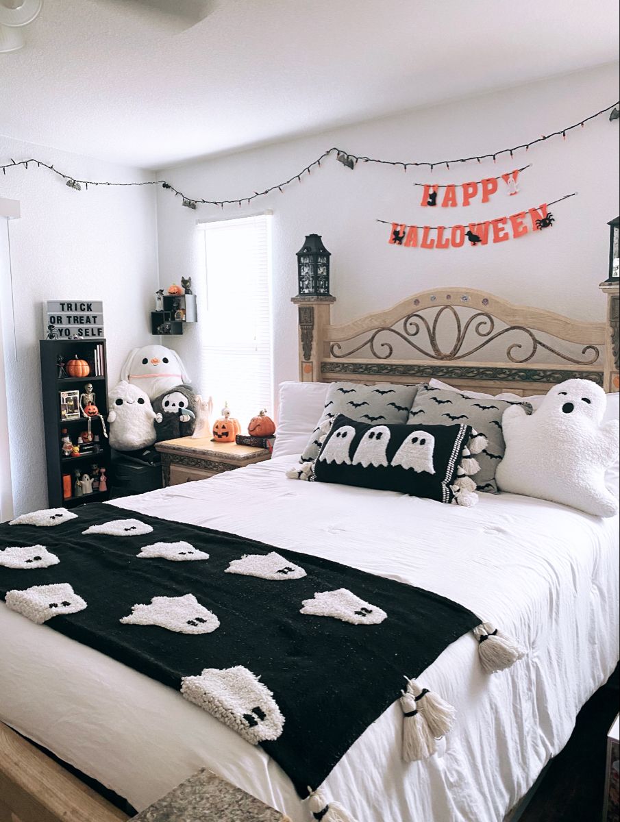 Fall Decoration Inspo Halloween Decorations Fall Bedroom Decor Halloween Bedroom Decor Fall