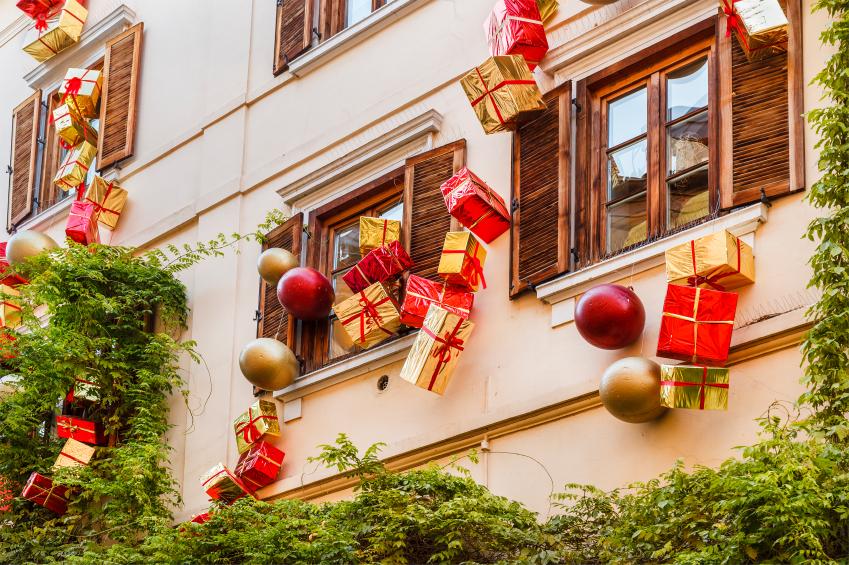 Gorgeous Italian Christmas Decorations To Inspire You Lovetoknow