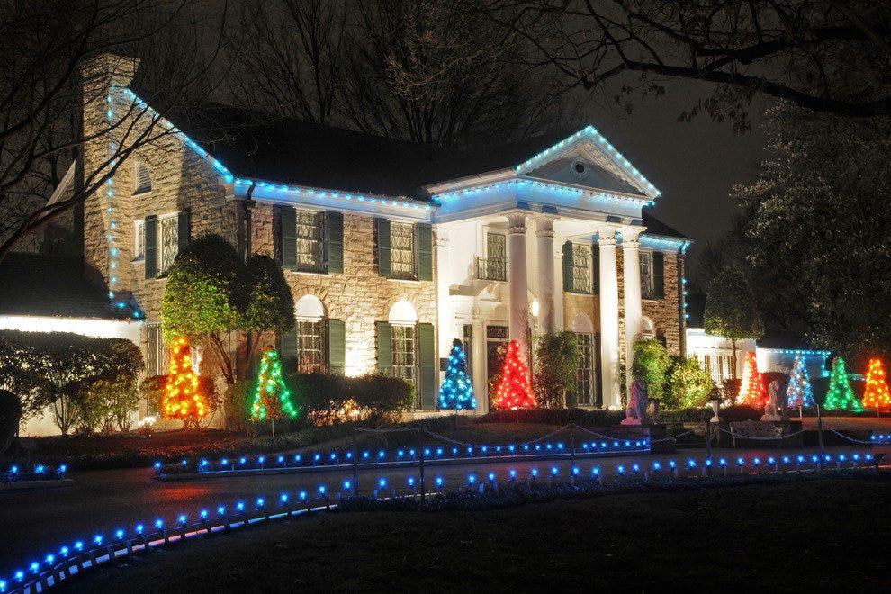 Graceland Decorated For Christmas Graceland Graceland Tennessee Graceland Mansion