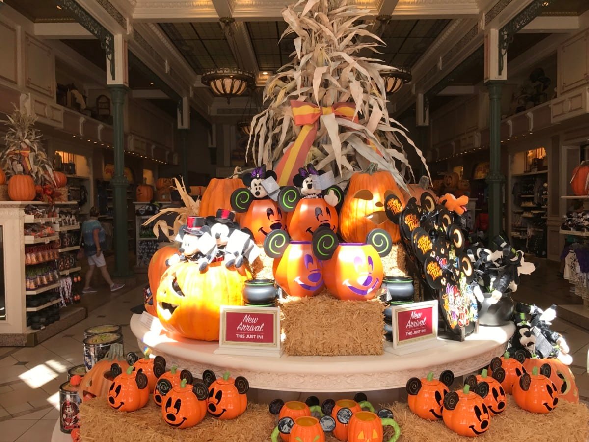 Halloween Decor At Disney S Magic Kingdom See Pics Below Halloween