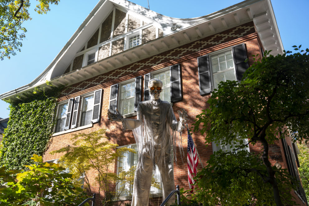 Halloween Decorations In Georgetown Are To Die For Washingtonian