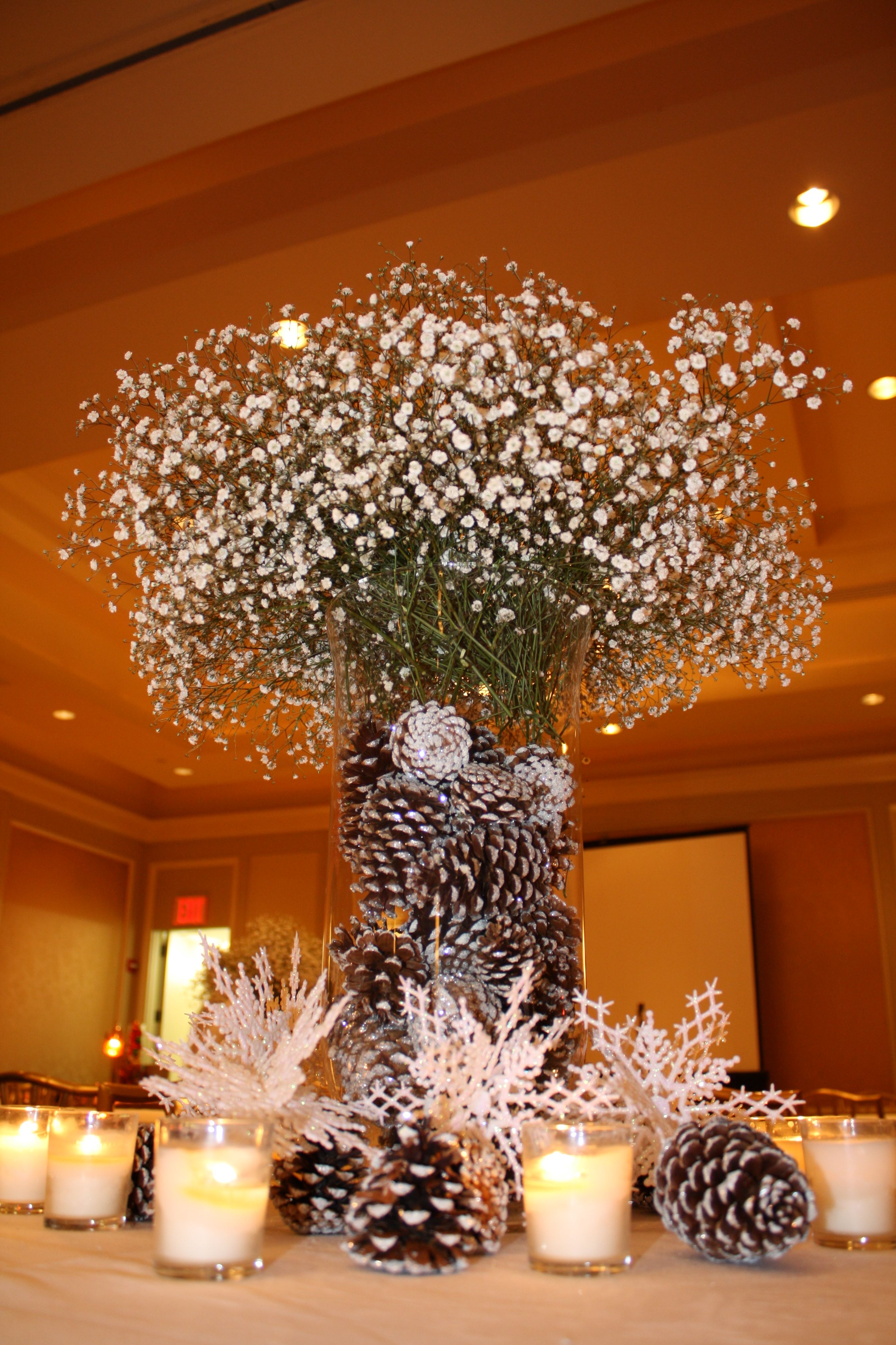 Holidays And Events Corporate Holiday Party Centerpiece Socialtables Com Event Planning