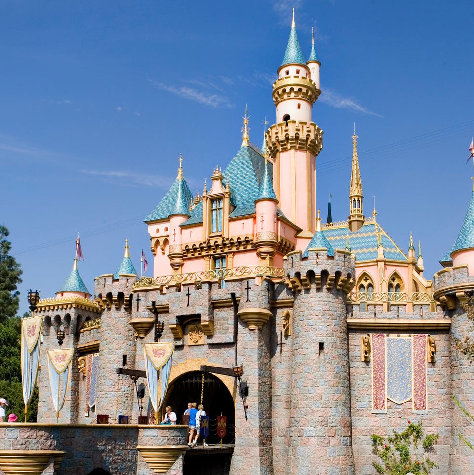 How Sleeping Beauty S Disneyland Castle Transforms For The Holidays