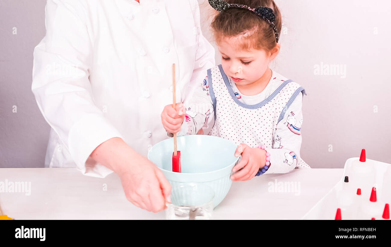 How To Decorate Cookies With Royal Icing Here Are Some Easy To Follow Step By Step Instructions