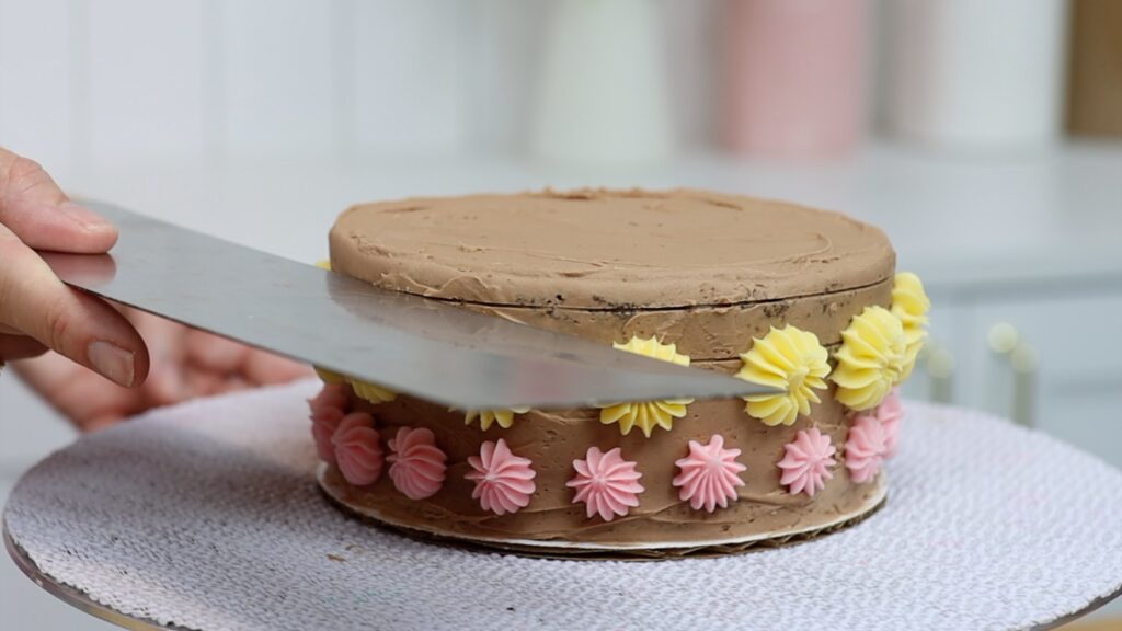 How To Use A Cake Comb 8 Different Ways British Girl Bakes