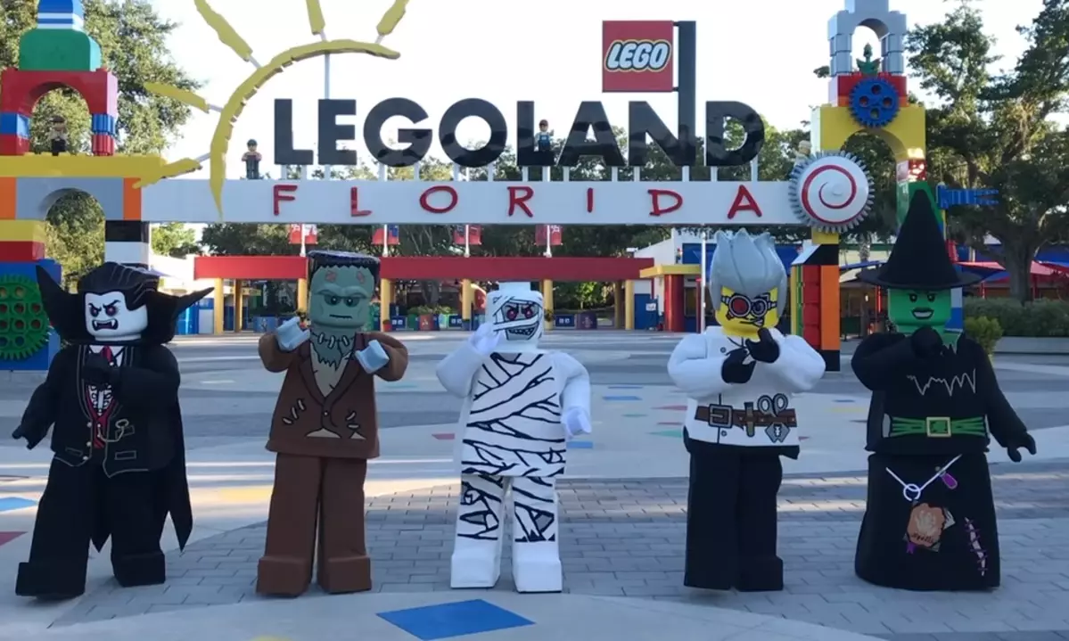 Legoland Takes Over Goshen Village For Halloween Brick Or Treat