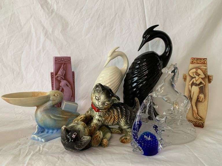 Lot Of Vintage Decor Tullochs Auctions