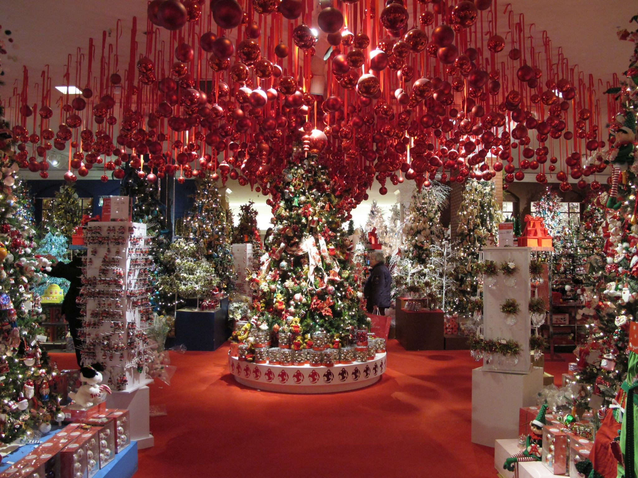 Macy S Holiday Decorations In N J Mall Nj Com