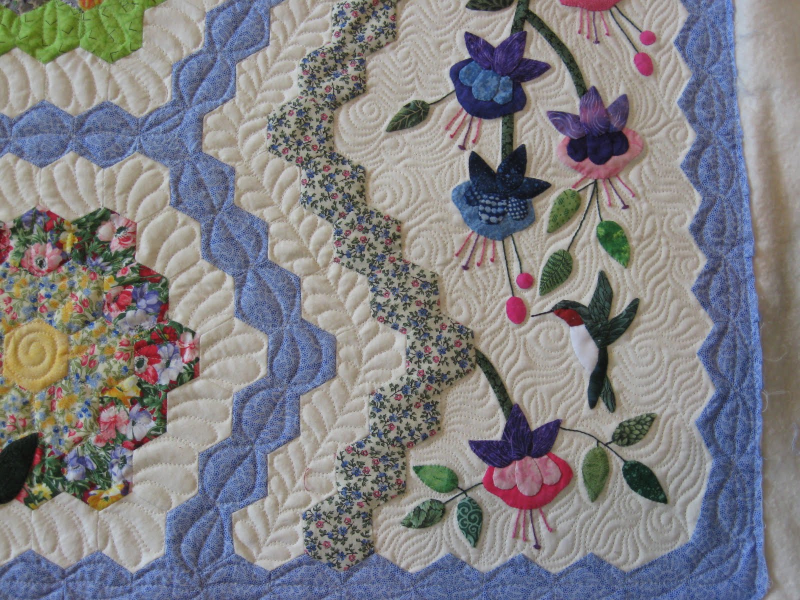 More Amazing Quilts Quilting Designs Flower Quilts Applique Quilts