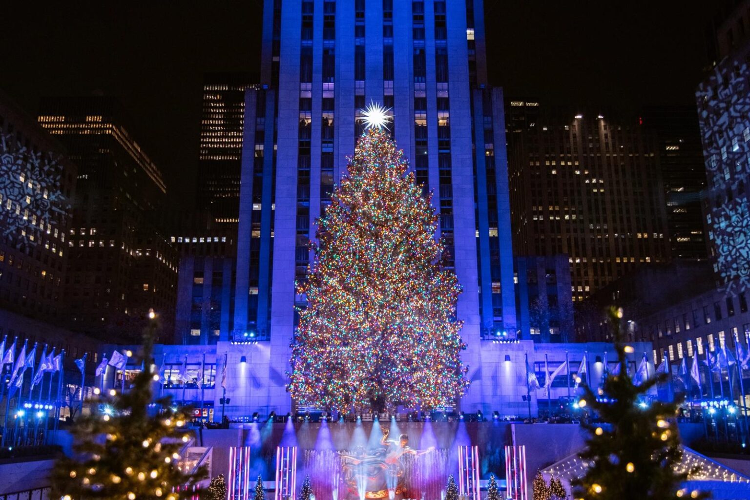 New York Christmas Decorations Rockefeller Center Times Square He