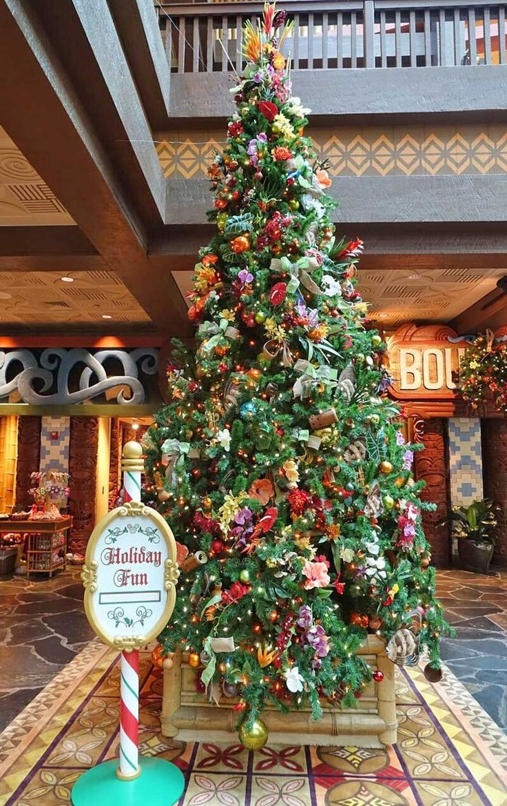 Peek Inside The Most Splendidly Decorated Disney Hotels At Christmas Christmas Decorations