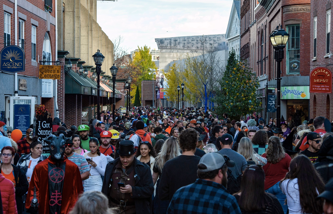 Photos The Best And Spookiest Halloween Costumes In Salem