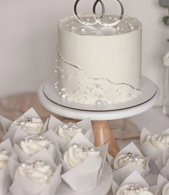 Pin On Wedding Cakes Amp Other Fancy Cakes 6