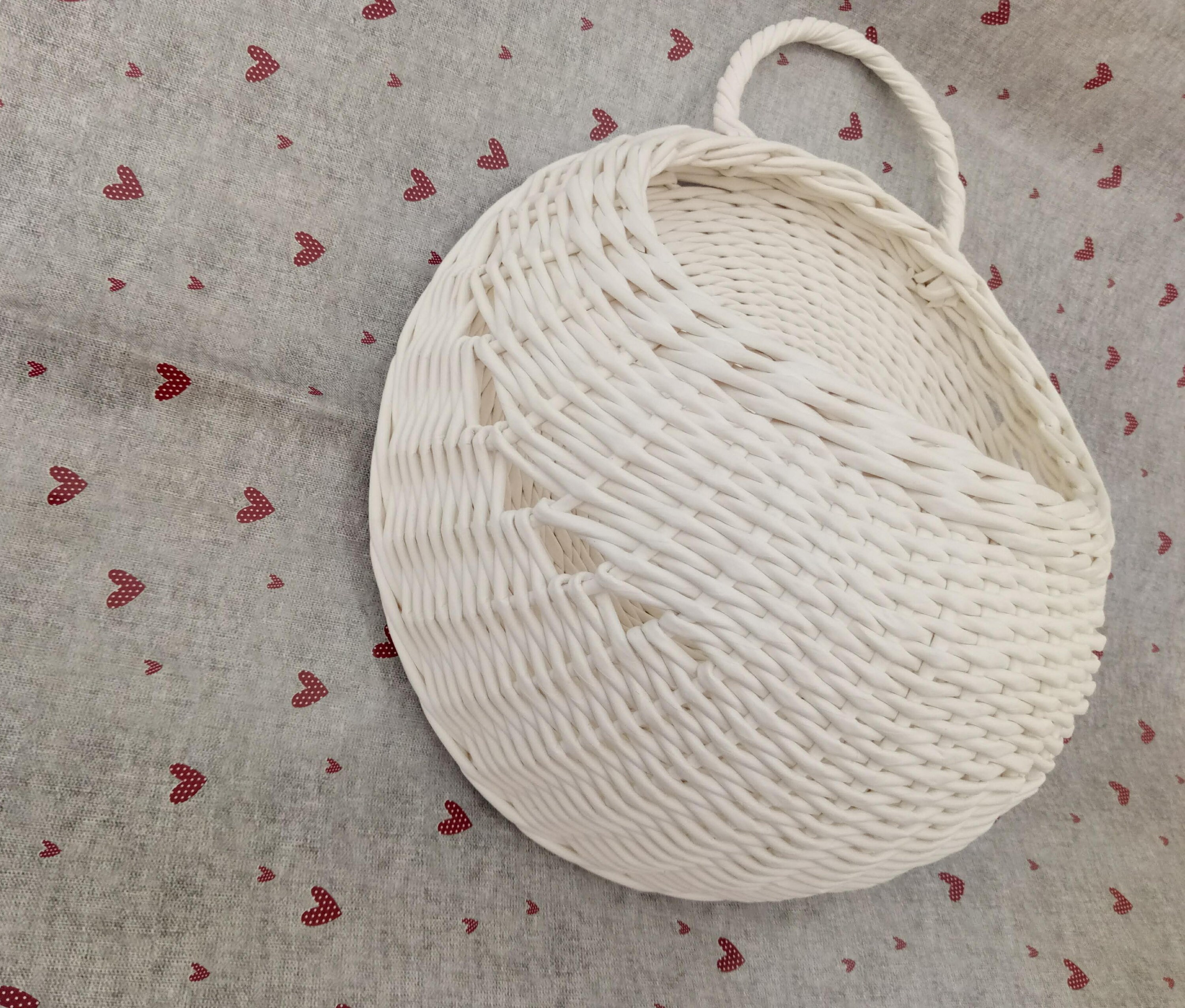 Round Natural Wicker Wall Basket Large Blonde Wicker Door Etsy In