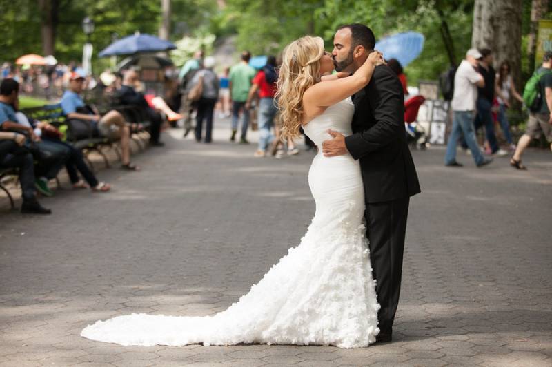 Rustic Amp Elegant New York Wedding Every Last Detail Round Wedding Tables Round Table