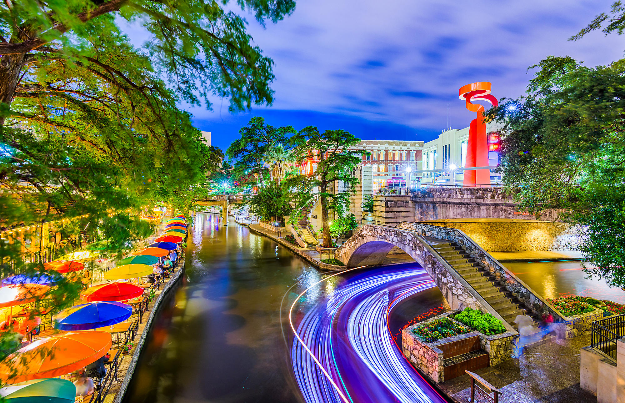 San Antonio Riverwalk Holiday Weekend Vacation For Travelers In Their