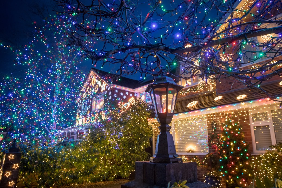 Ten Iowa Drive Thru Holiday Light Displays For Your Family