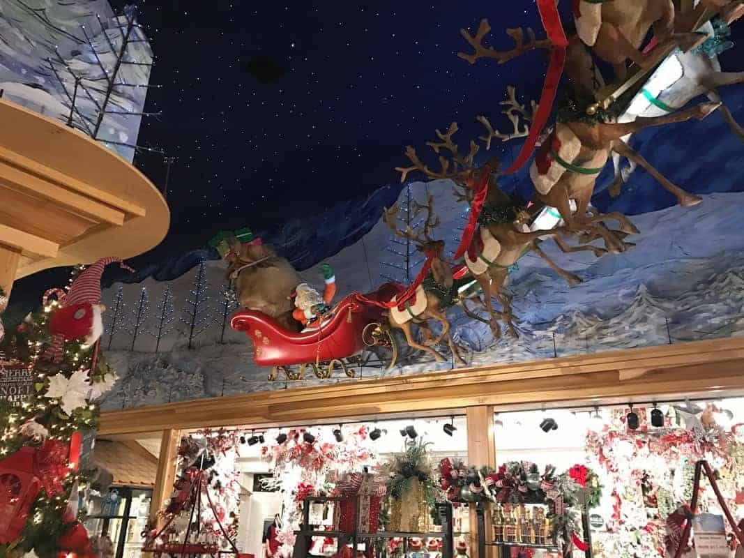 The Incredible Christmas Place In Pigeon Forge Tn