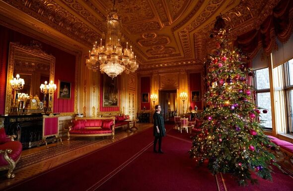 The King S First Christmas Windsor Castle S Festive Revamp As Charles