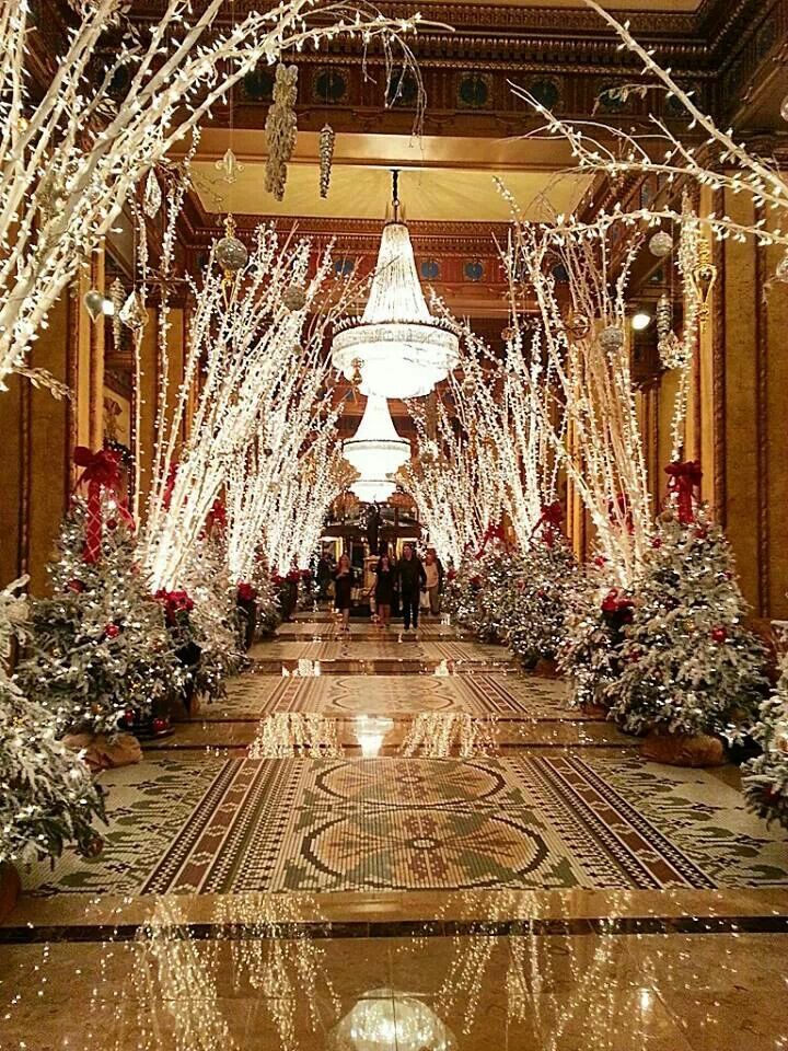 The Roosevelt Hotel Christmas Decorations New Orleans Youtube