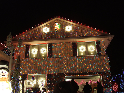 Top 10 Biggest Outdoor Christmas Lights House Decorations Digsdigs