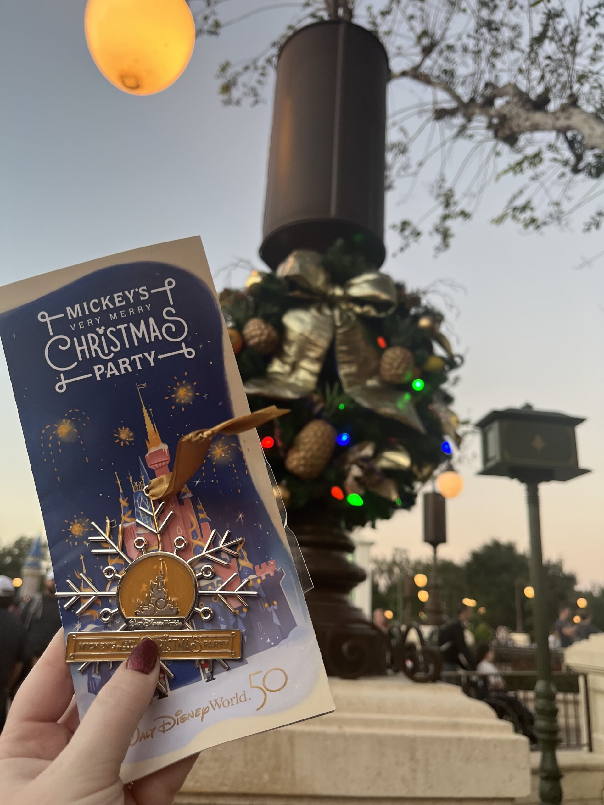 Top 5 Experiences To Get Into The Holiday Spirit At Walt Disney World Marvelous Mouse Travels