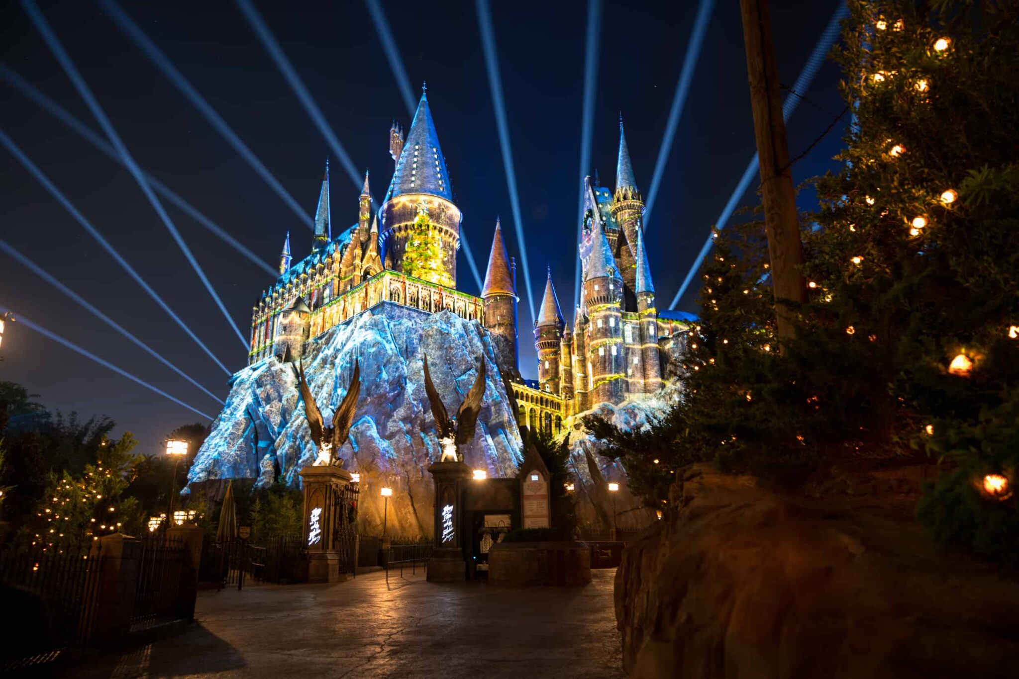 Universal Orlando Christmas Everything You Need To Know For A Magical