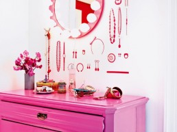 Very Feminine Apartment Interior Decor With Dominant Pink Color Digsdigs