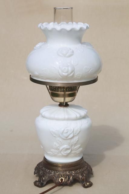 Vintage Fenton Milk Glass Lamp Puffy Rose W Roses Lampshade Lighted