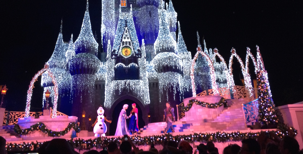 Watch As Elsa Transforms Cinderella Castle Into A Shimmering Frozen Ice