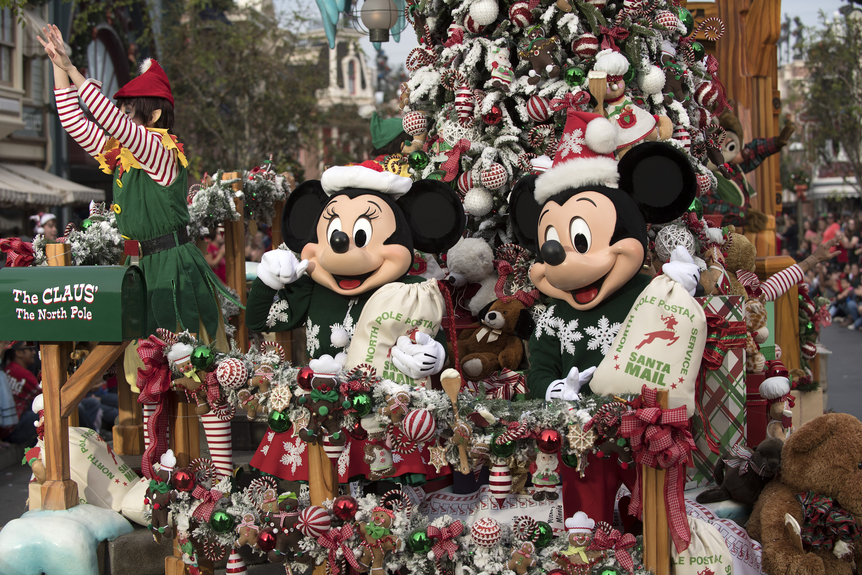 Watch Disney Parks Magical Christmas Day Parade Tv Show Abc Com