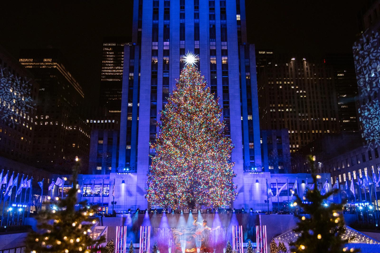 7 Ways NYC's Christmas Decorations Come Down