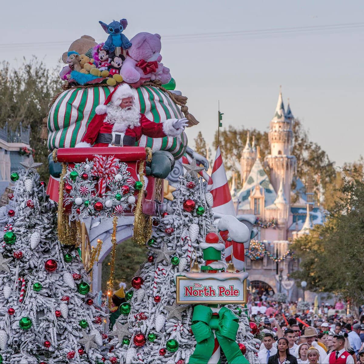 Christmas Decorations Timeline at Disneyland Paris