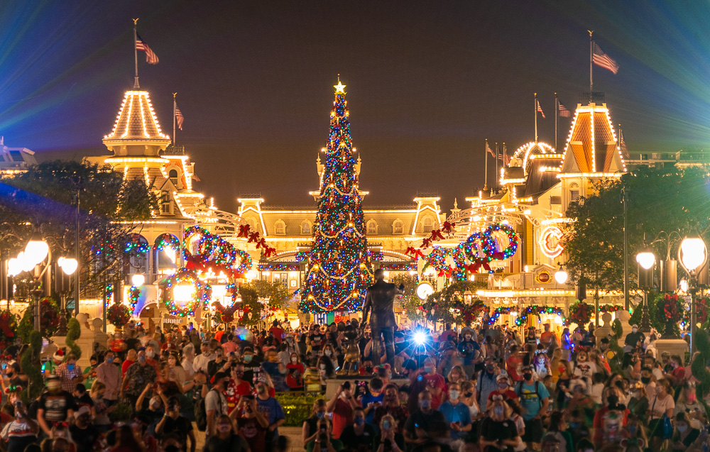 5 Early Signs Disney World is Ready for Christmas