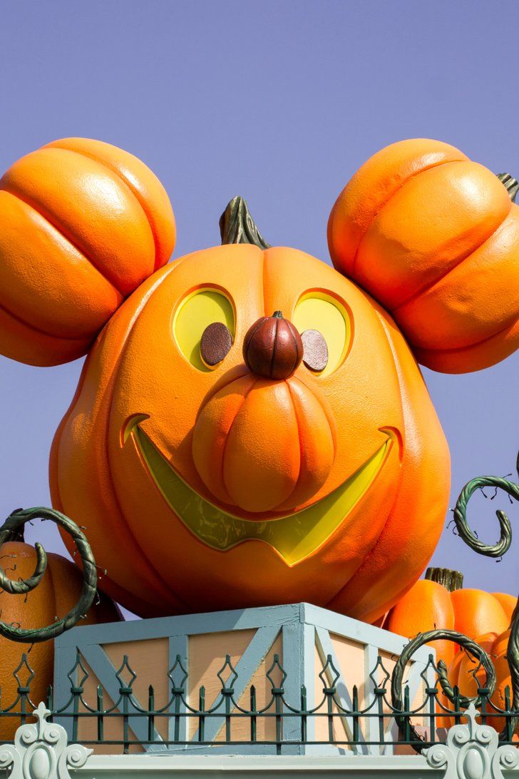 3 Ways Disneyland Transforms for Halloween 2019